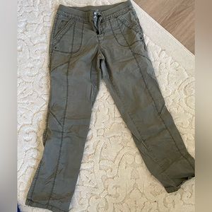 Natural Reflections Pants for Ladies! Size 4 
Great outdoor pant!